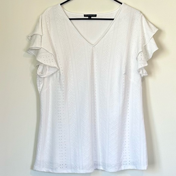 Adrianna Papell White Eyelet Ruffle Blouse - Size: 1X - Picture 1 of 6